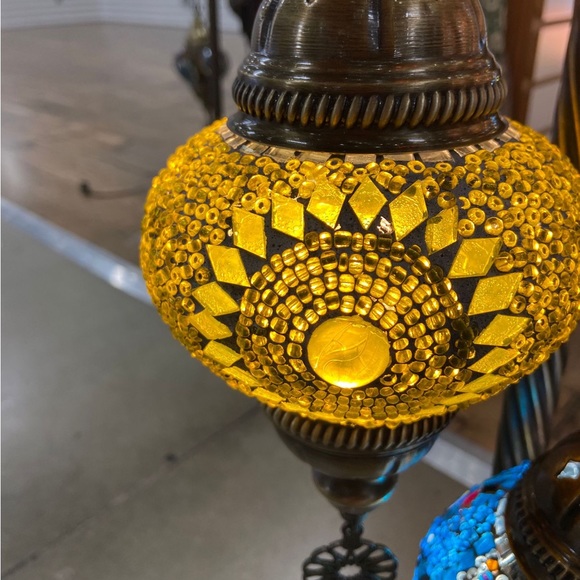 Handmade Turkish floor lamp 7 globes - Picture 6 of 6